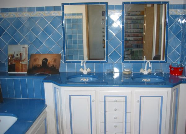 Plan vasque salle de bain et contour baignoire couleur Venezia à Toulouse