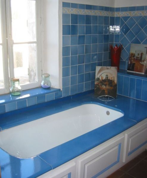 Plan vasque salle de bain et contour baignoire couleur Venezia à Toulouse
