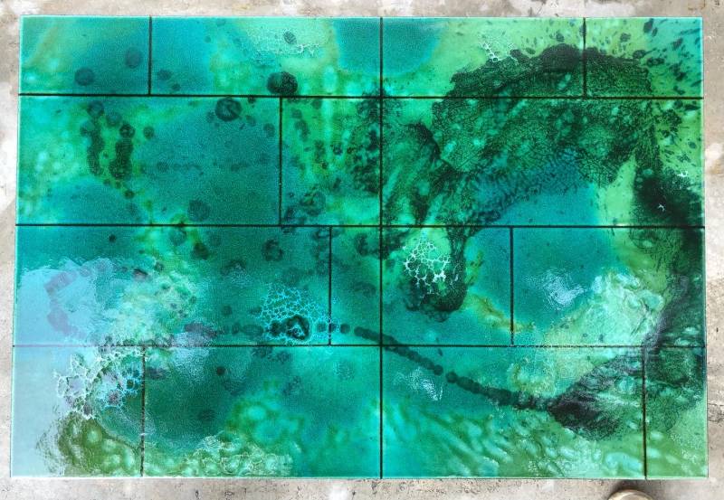 Mélange et nuance émail sur lave émaillée