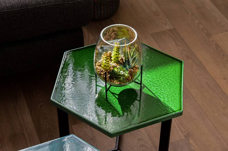 Table basse légère et design LAVA BEE proposée à l'unité ou en lot livrée au Luxembourg 