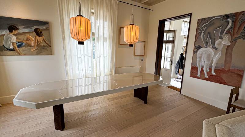 Réalisation sur mesure d'une table calpinage en pierre de lave émaillée à Caen