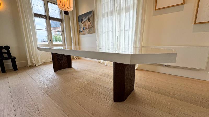 Réalisation sur mesure d'une table calpinage en pierre de lave émaillée à Caen