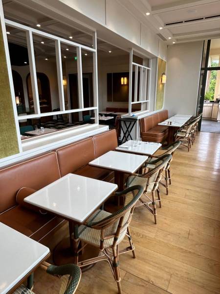 Table lave émaillée Lavastone Lagardère et Sarah Lavoine