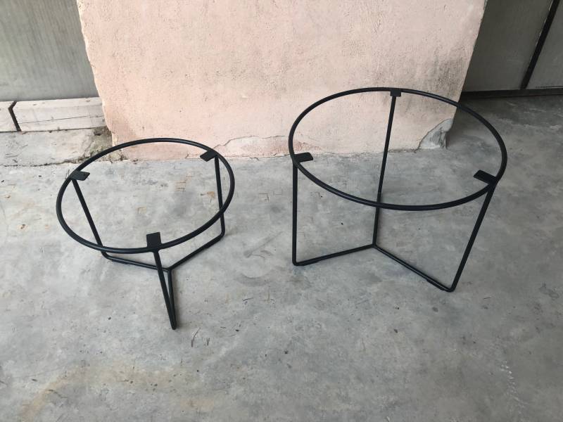 piètement de table basse ronde forme Y Peace and Lava