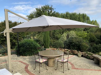 Table lave émaillée ronde sur pied en béton