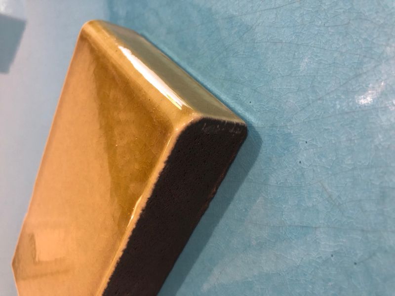 Bord arrondi en lave émaillée