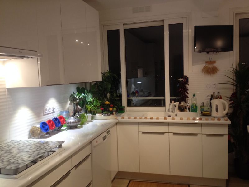 cuisine en lave émaillée blanc