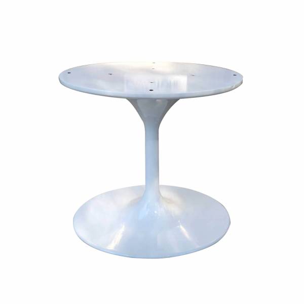 pied central Tulipe oval blanc