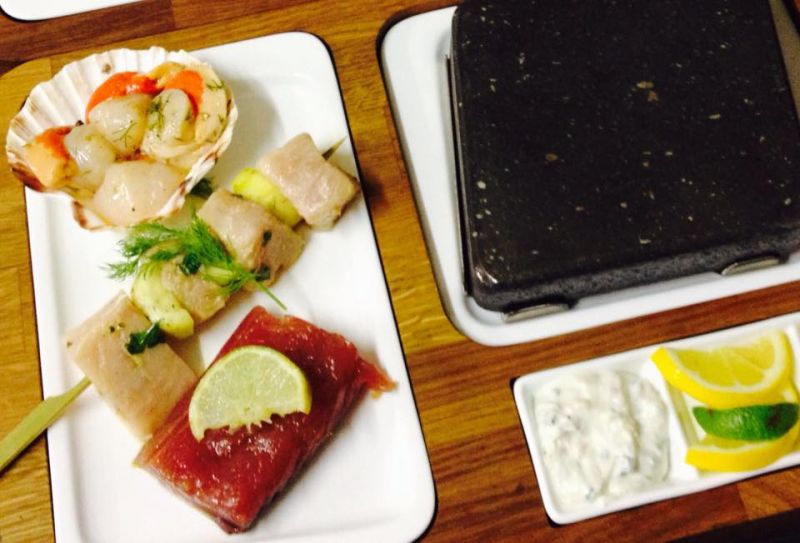 cuire sa viande ou poisson soi même sur pierre de lave