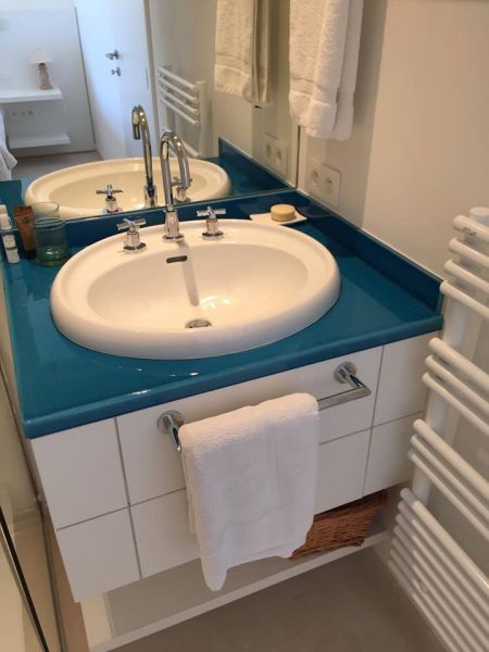 plan vasque salle de bain en lave émaillée